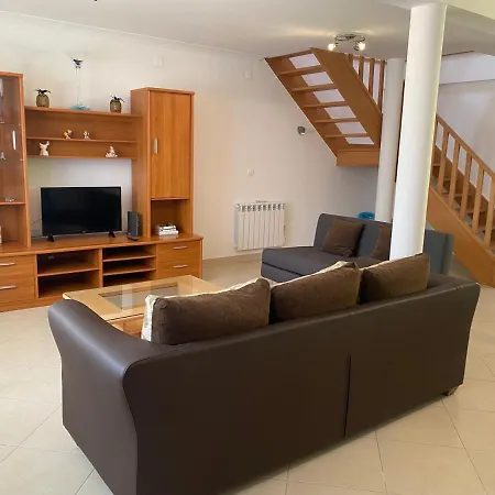 Semesterbostad 78 - Casa Limao Ferrel (Leiria)